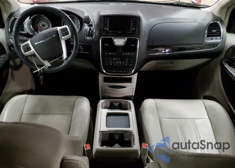 2016 Chrysler Town & Country Touring from USA, damaged, VIN 2C4RC1BG4GR166231